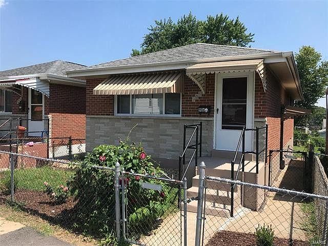 1st image of 906 Erskine Ave