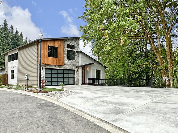 3rd image of 14911 NE 40th Ct