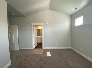 354 W 490 N, Vineyard, UT 84059