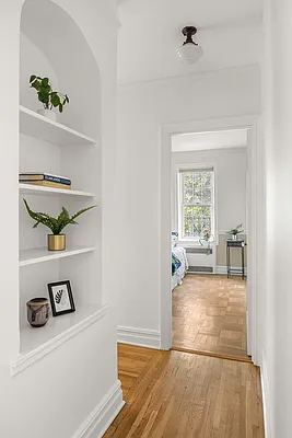 Sold by Compass | media 6