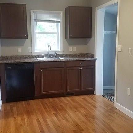 3rd image of 62 Norton St #2