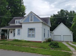 201 W Royle St, Richmond, MO 64085