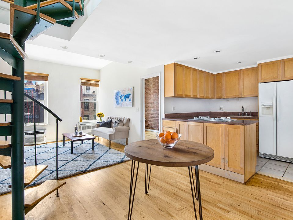 1st image of 40 W 76th St APT 10