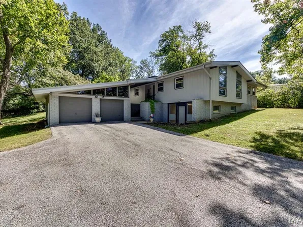 250 Graeser Rd, Saint Louis, MO 63141