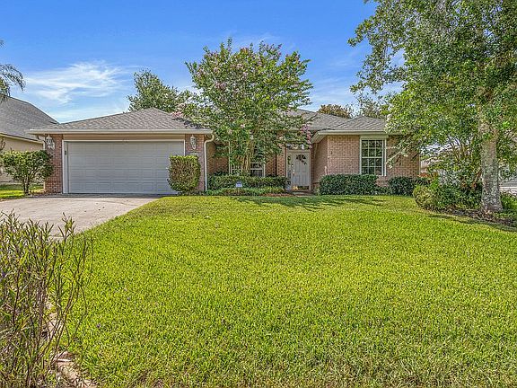 2nd image of 12110 Rainbow Lake Dr E