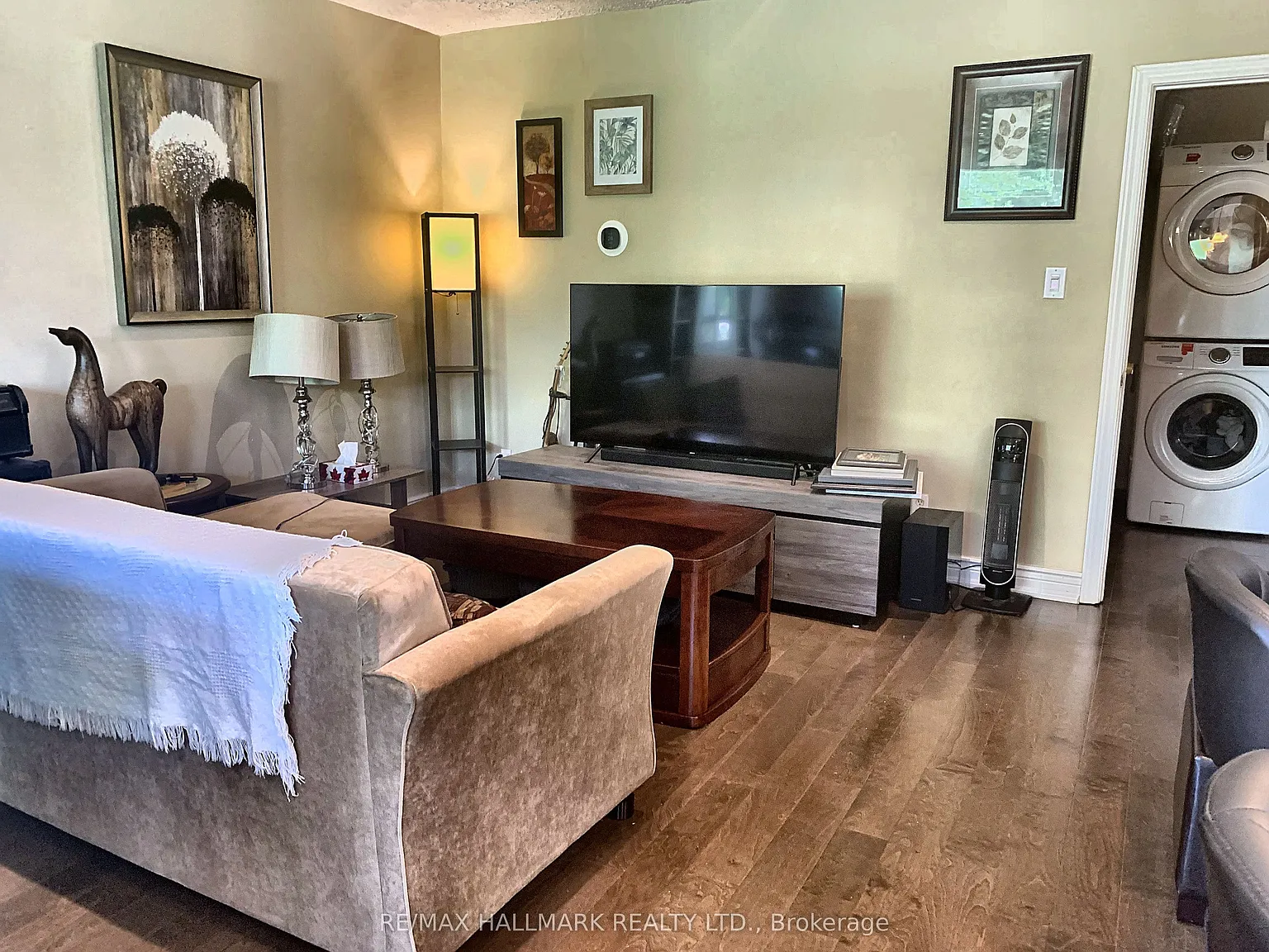 3 bed, $2,800 — Photo 2