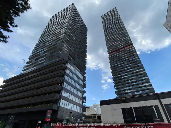 8 Eglinton Ave E, Toronto, ON