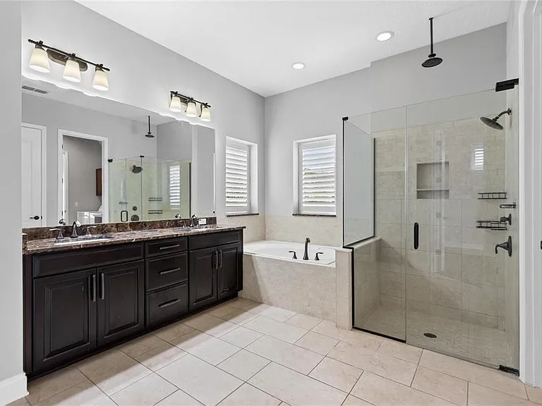 8631 Laureate Blvd — Photo 13