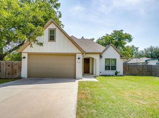 512 Isbell Rd, Fort Worth, TX 76114