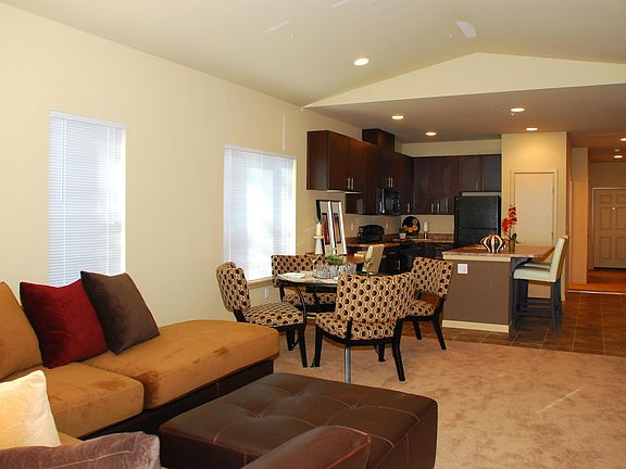 5th image of 417 Marland St SW APT 7A