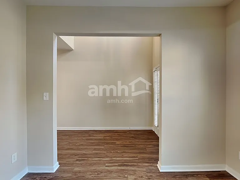 2323 Jasmine Glen Dr — Photo 10