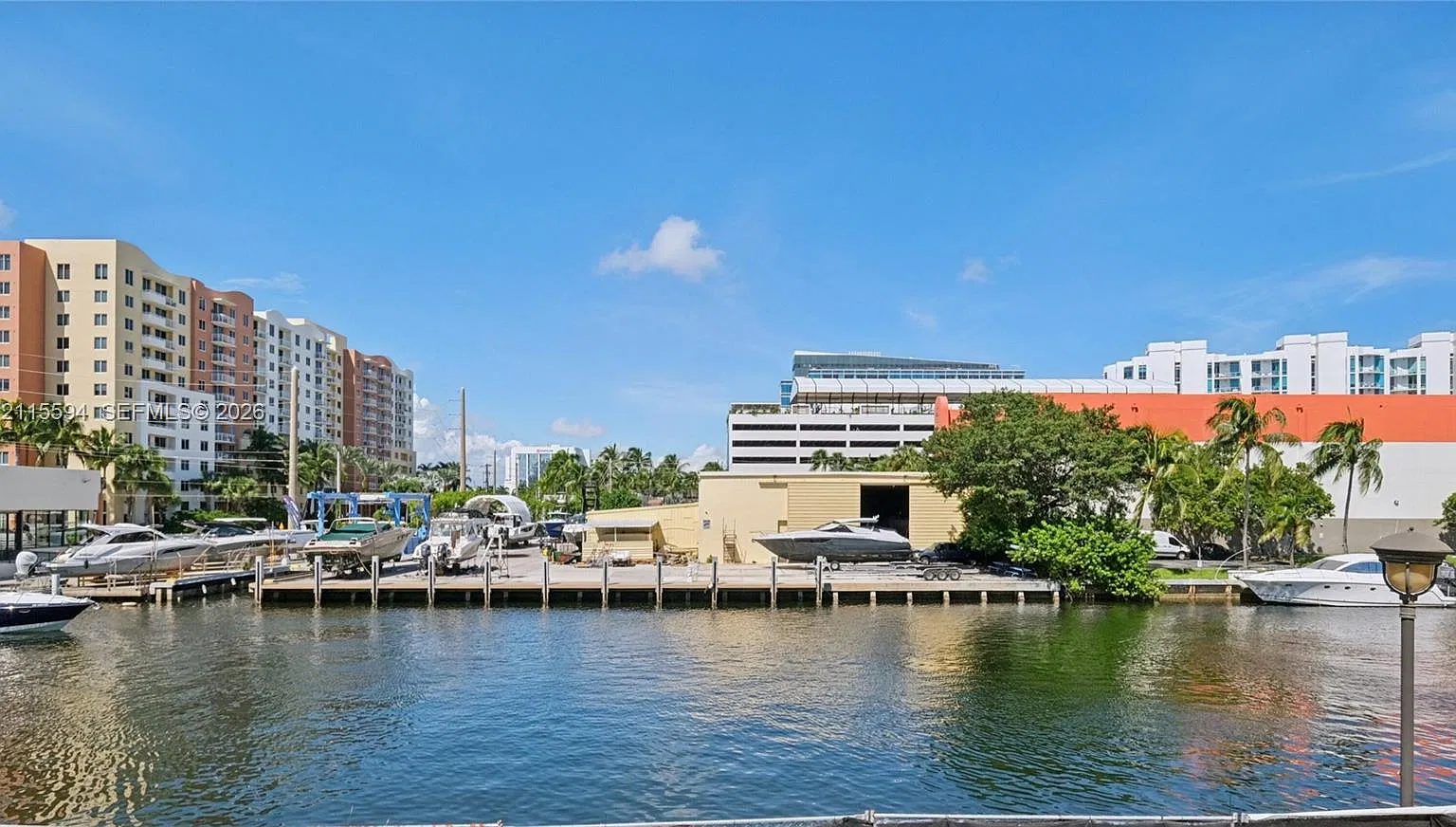 Aventi At Aventura Condo — Photo 1