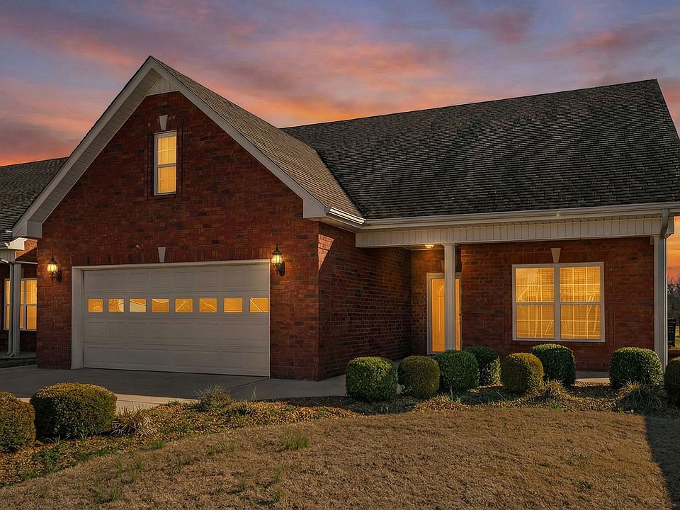 1st image of 190 Chase Cir