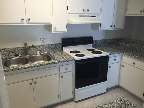 5th image of 745 E Bradley Ave Unit 31