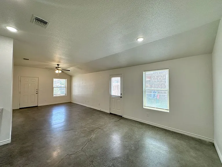 5814 Harriet Tubman Ave — Photo 7
