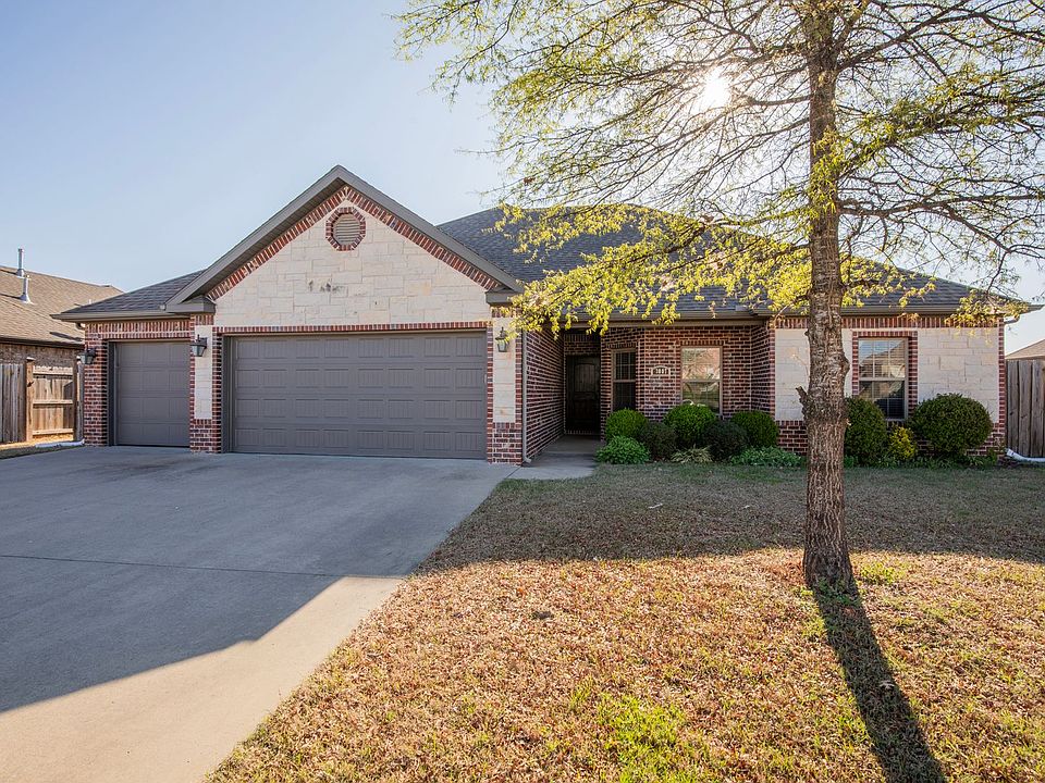 1st image of 3007 Bensonwood St