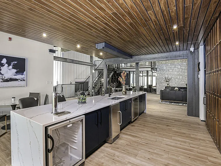 Kenilworth Apartments — Photo 28