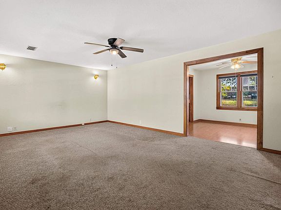 5th image of 308 Freeman St