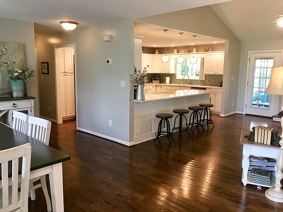 5th image of 1065 Merrywood Dr