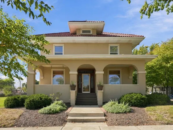 2406 S Hanna St, Fort Wayne, IN 46803