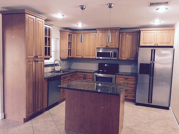 Kitchen with island