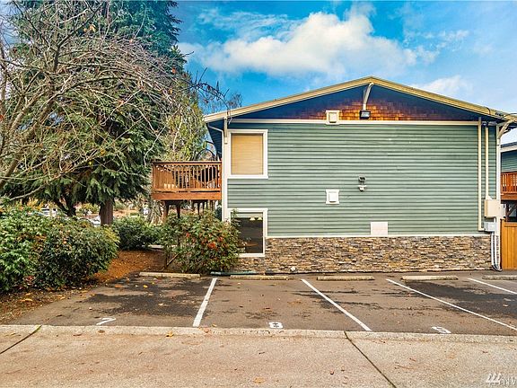 5th image of 422 N L St APT 4