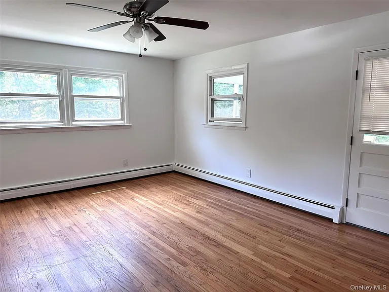 171 Roosevelt Rd — Photo 26