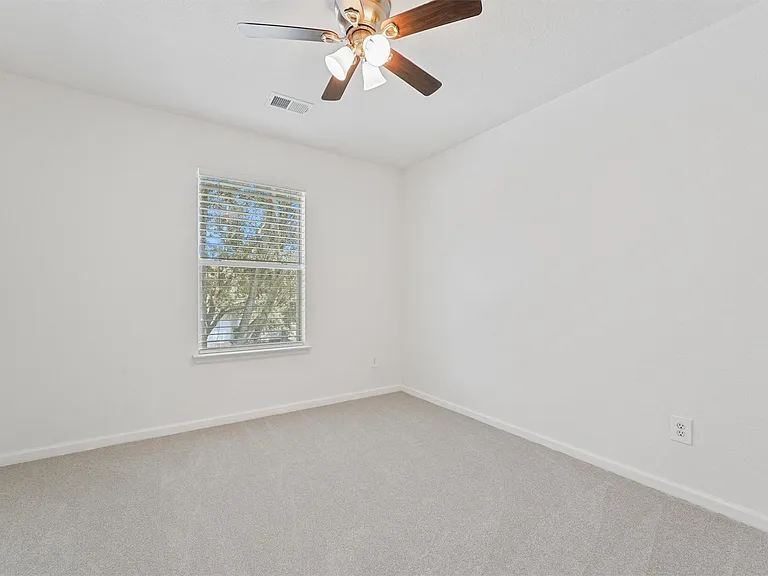 11210 Log Cabin Ln — Photo 20