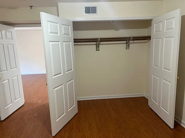 1031 Clinton St #5C — Photo 8