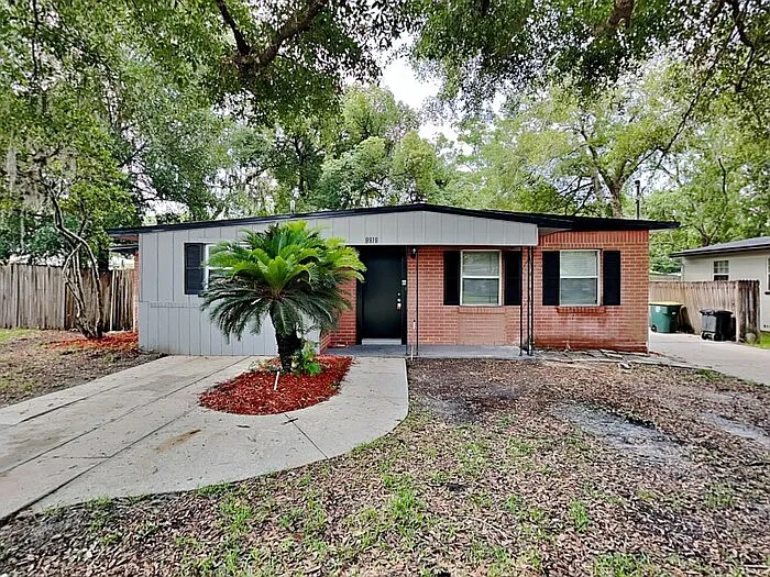 8818 Ricardo Ln