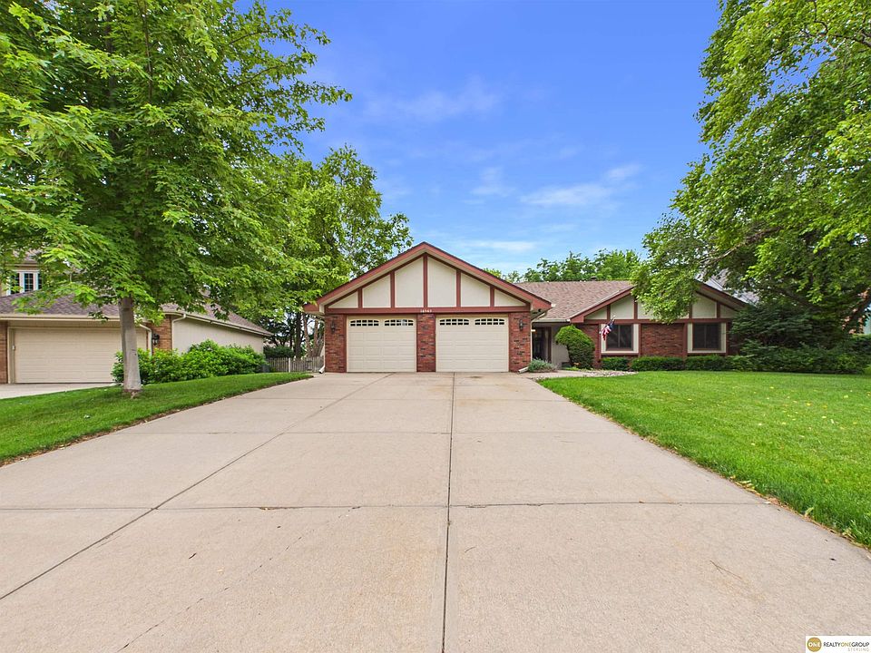 1st image of 16565 Pasadena Cir