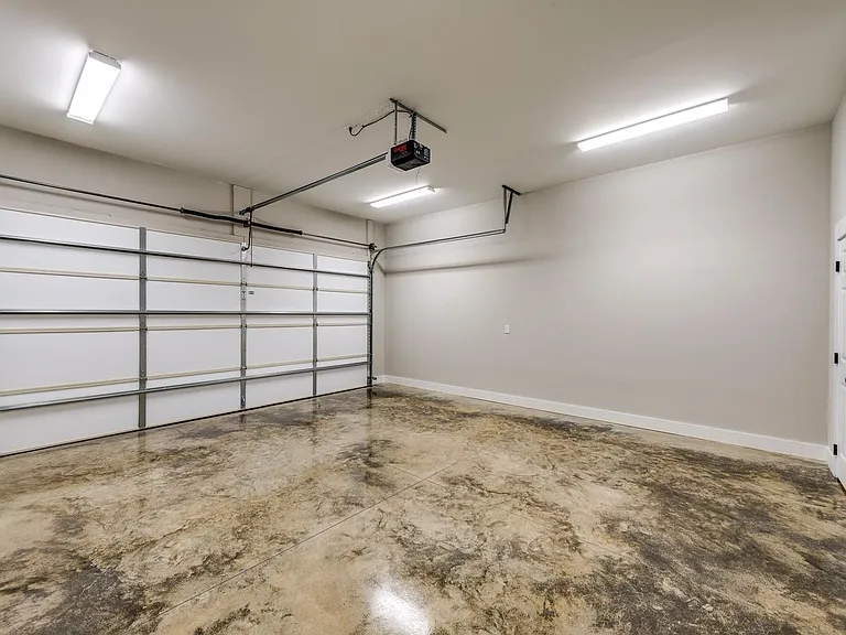 240 Abington Ct #240 — Photo 3