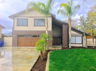 3316 Suncrest Dr, Bakersfield, CA 93306