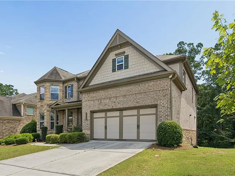 4470 Skylark Ln — Photo 1