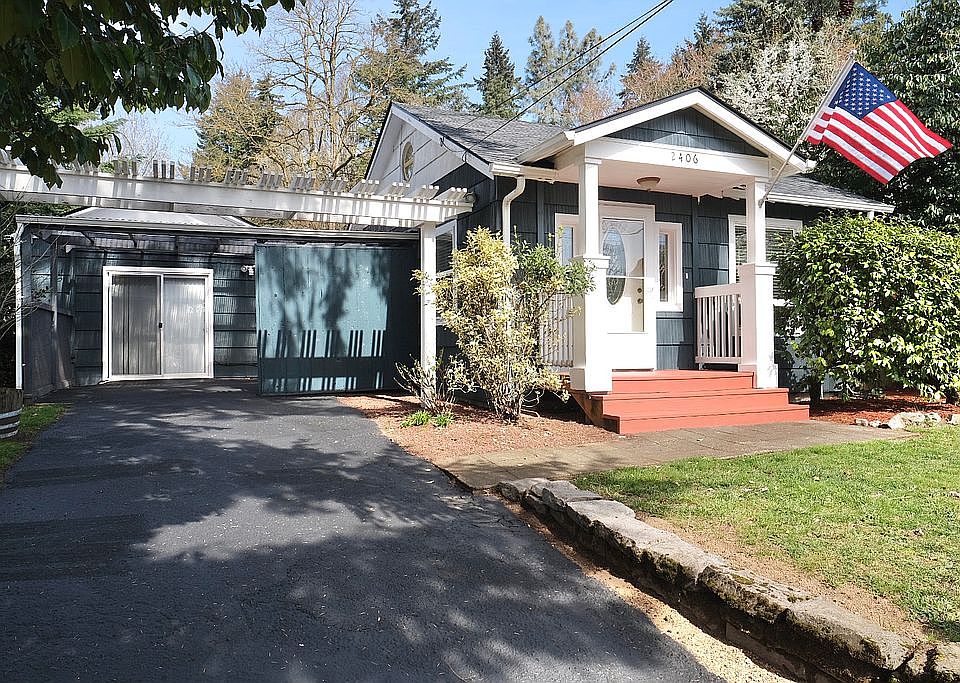 1st image of 2406 E 16th St