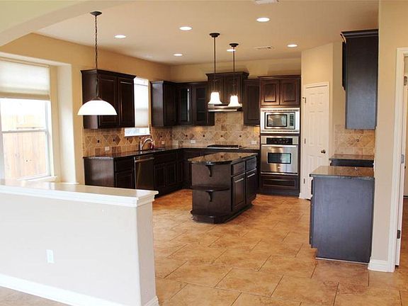5th image of 19500 Sangremon Way