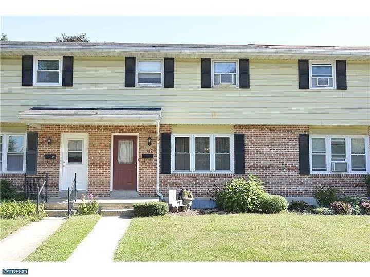 147 W Gaul St photo 1