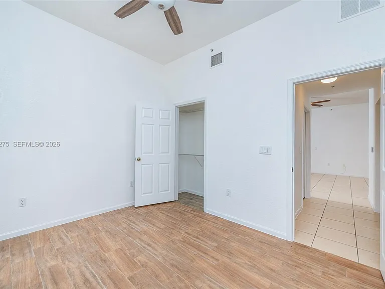 2851 Riverside Dr #207 — Photo 16