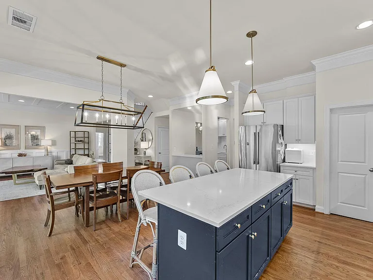 4039 Cray Dr — Photo 18