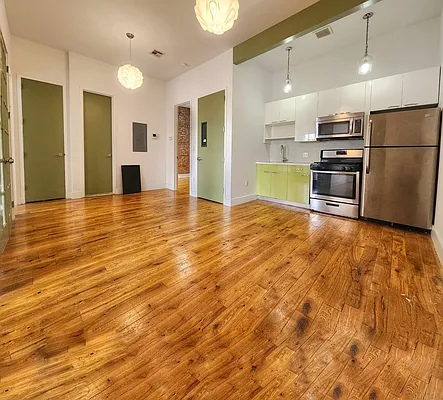 Rented by RELEASE NY | media 11