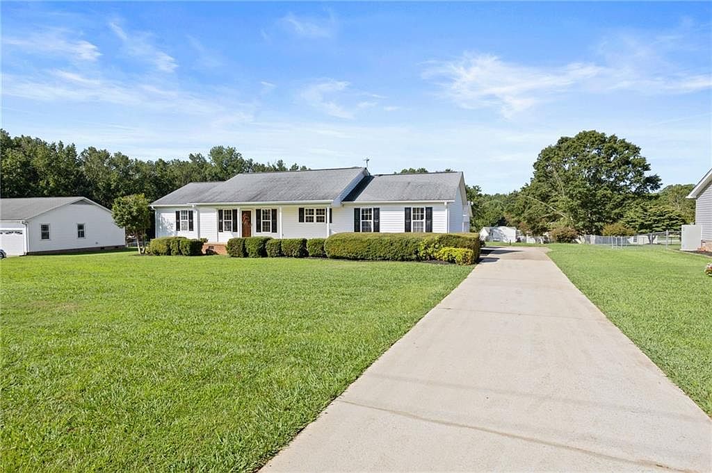 7305 Highway 81 N, Piedmont, SC 29673 Zillow