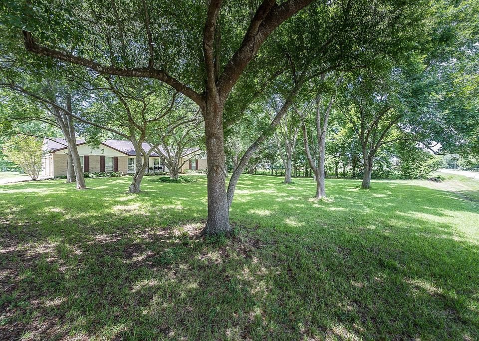 1st image of 8026 Underwood Dr