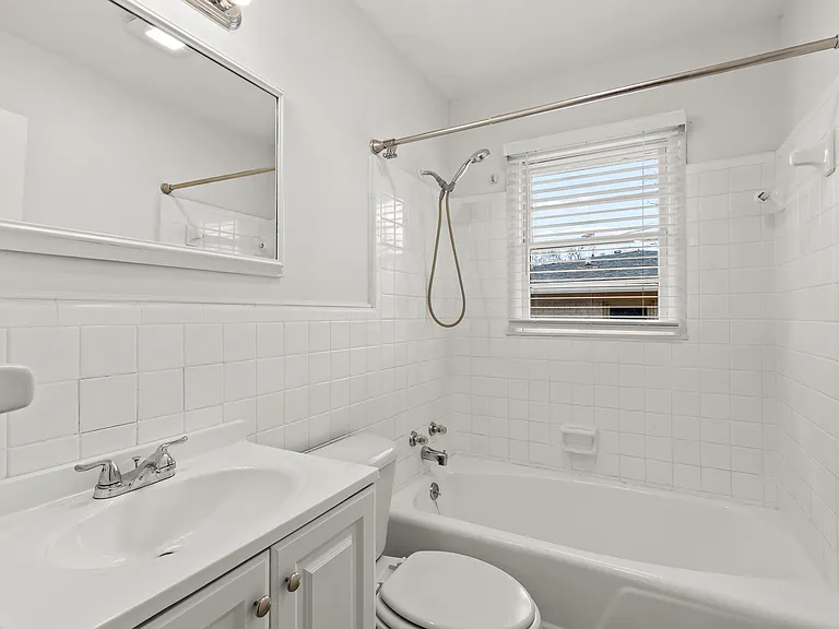 303 Springdale Dr #B — Photo 19