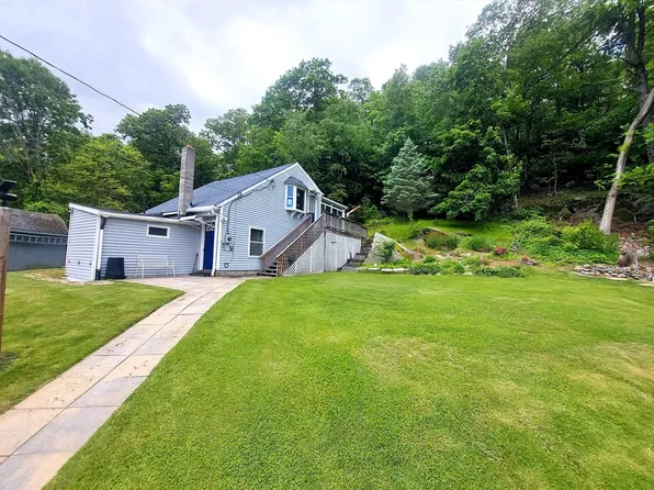 173 Millbury Ave #A, Millbury, MA 01527