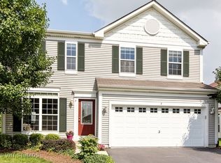 7 Arbors Edge Ct, Bolingbrook, IL 60490
