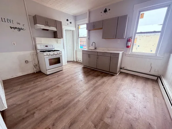 59 Park Ave #2R, Paterson, NJ 07501