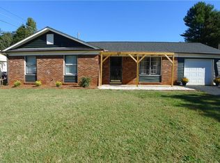 133 Windward Cir, Mocksville, NC 27028