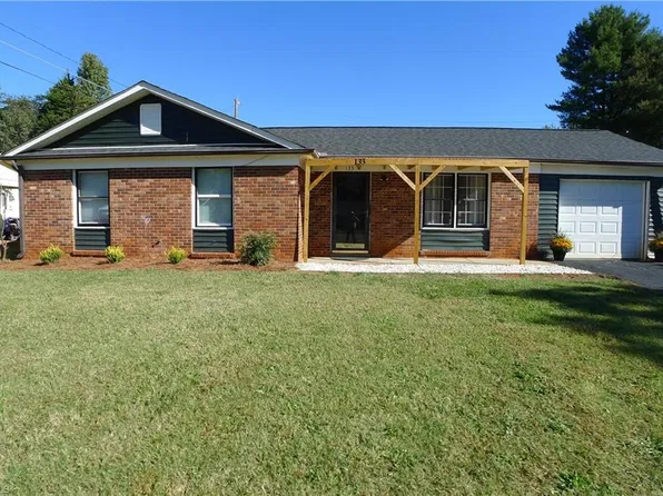133 Windward Cir, Mocksville, NC 27028