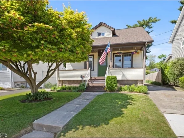 154 Niagara St, Dumont Boro, NJ 07628