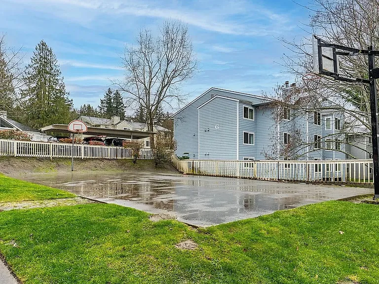 975 Aberdeen Ave NE #B102 — Photo 16